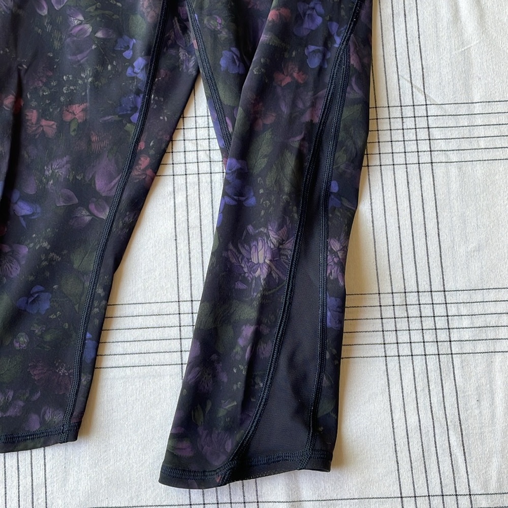 Lululemon Athletica - Picture 2 of 5